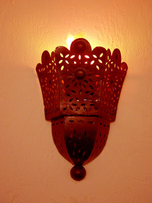 Castle Wall Lantern (click to enlarge)