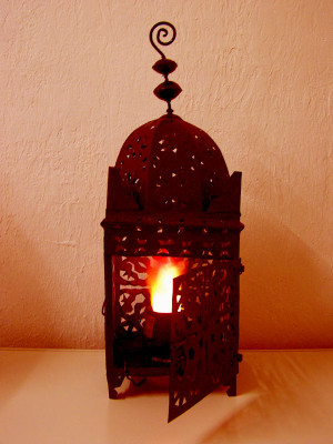 Large Iron Table Lantern (click to enlarge)